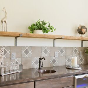 Neutral Colors and Pleasing Patterns